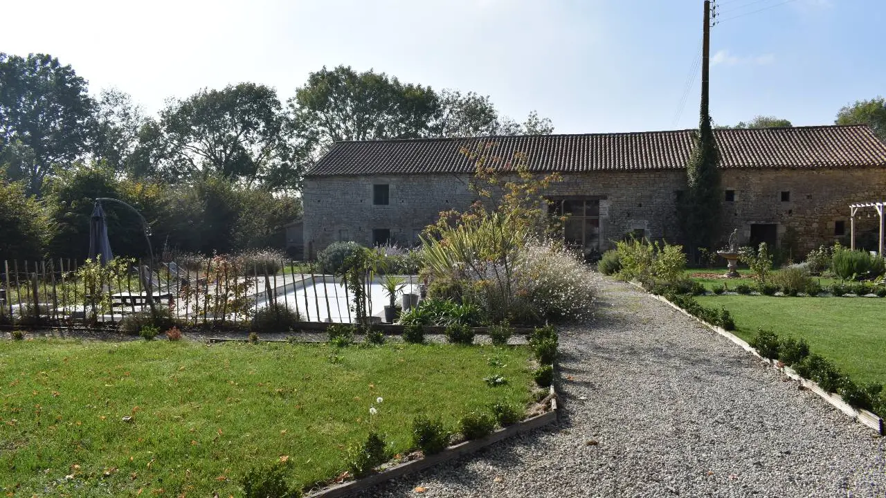 piscine - château de la Cressonnière - Cezais