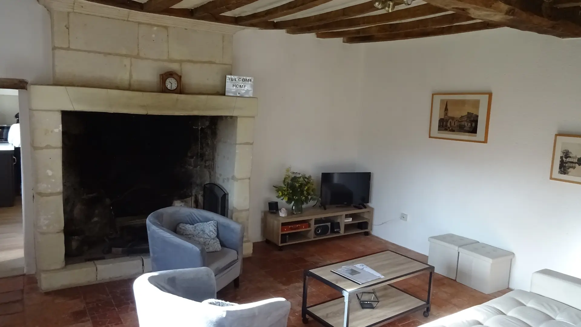 Salon avec cheminée