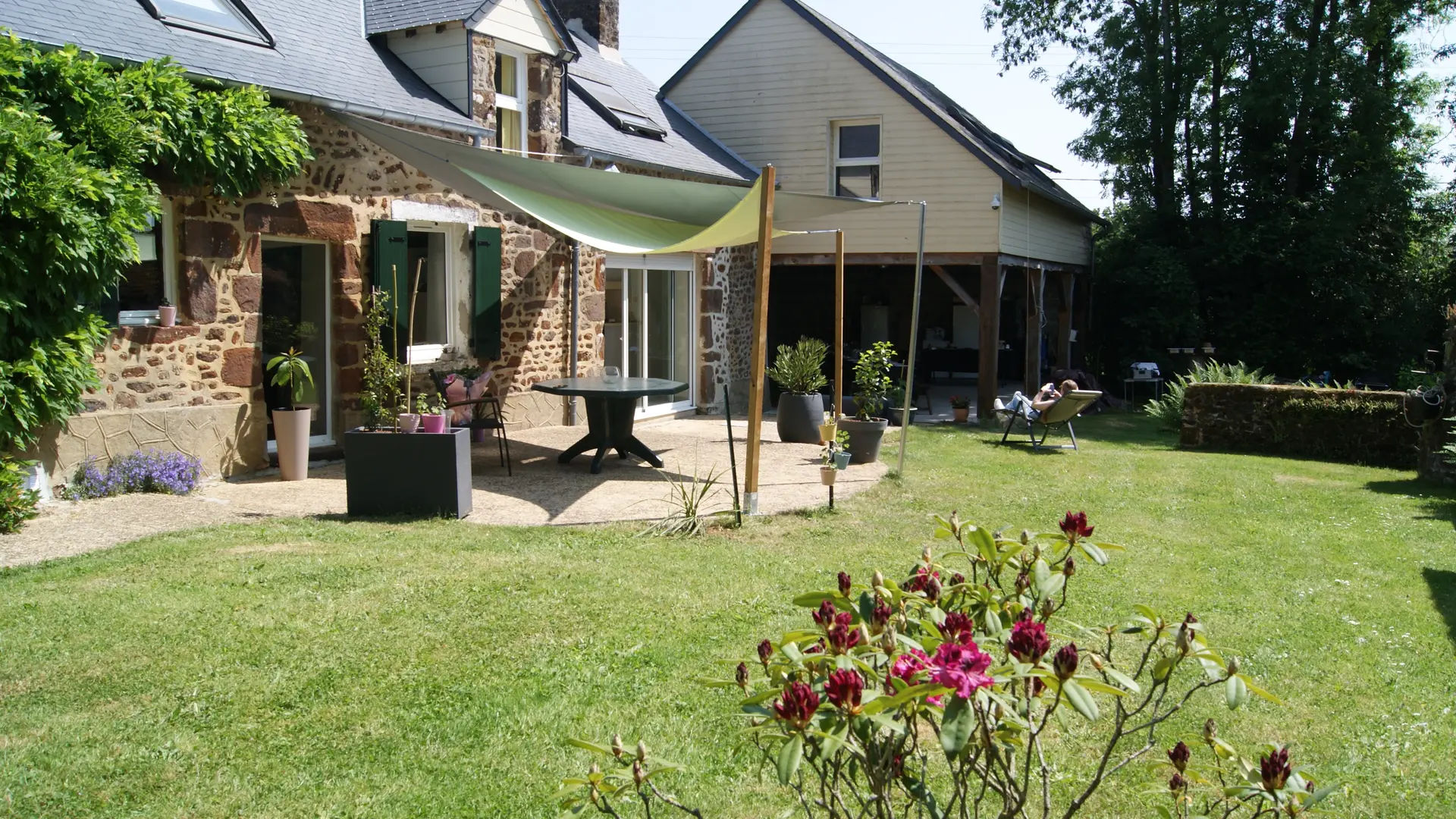 Chambre d'hôtes Monthorin - Vernie - jardin