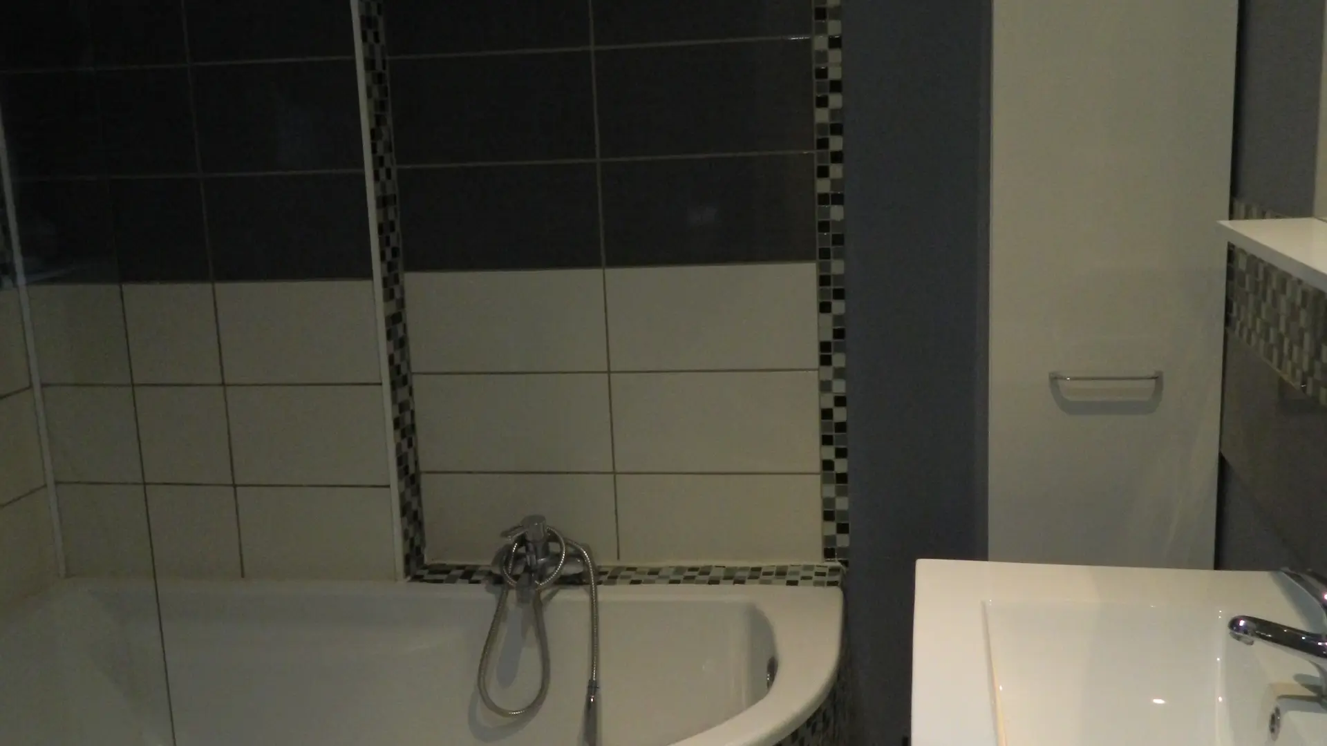 Salle de bain - chambre 1