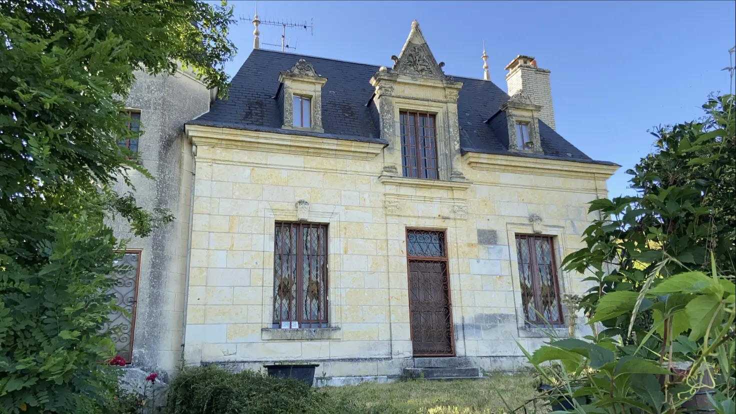 Le Petit Château des Tuffières_Lhomme