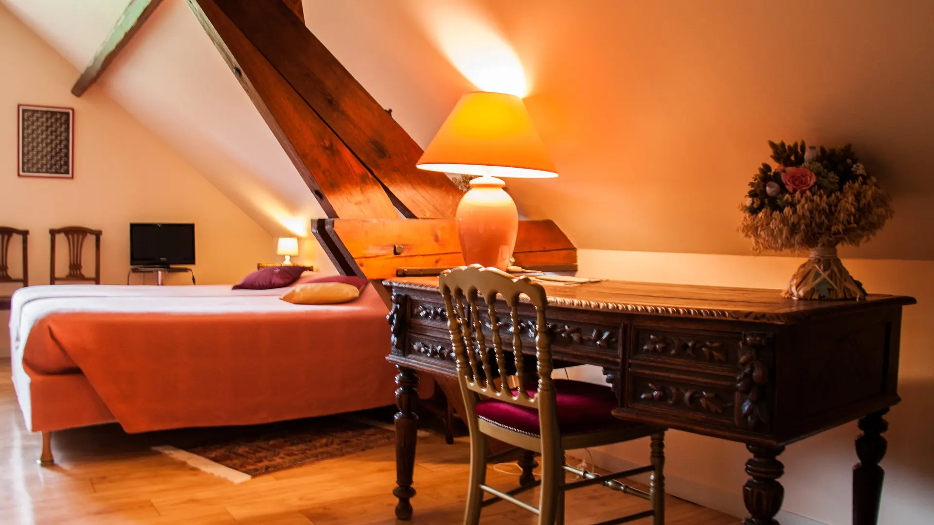 Gigou chambres la chartre_2013©Stevan LIRA (3)