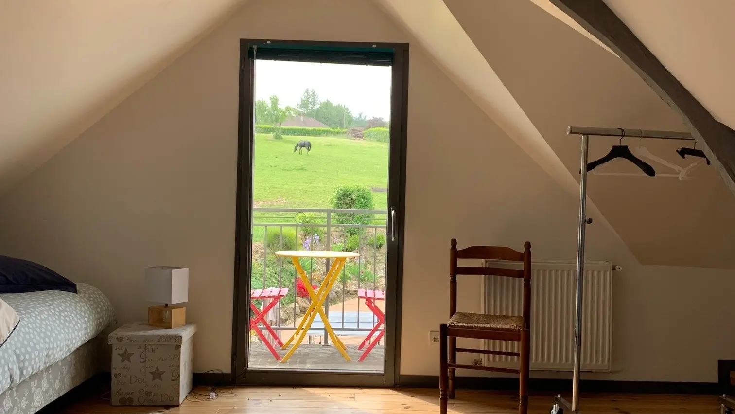 Gîte avec piscine intérieure_la Chartre sur le Loir