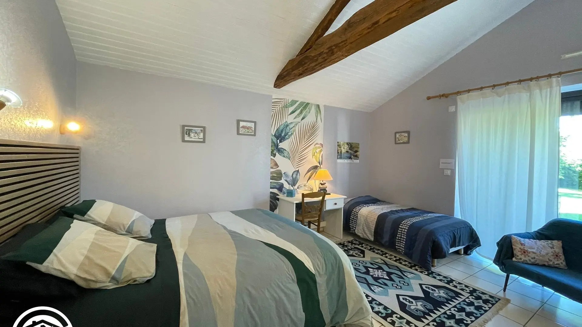 Gîte agréé Gîtes de France en Vendée : Chambre 1 (1 lit 160 + 1 lit 90)_14