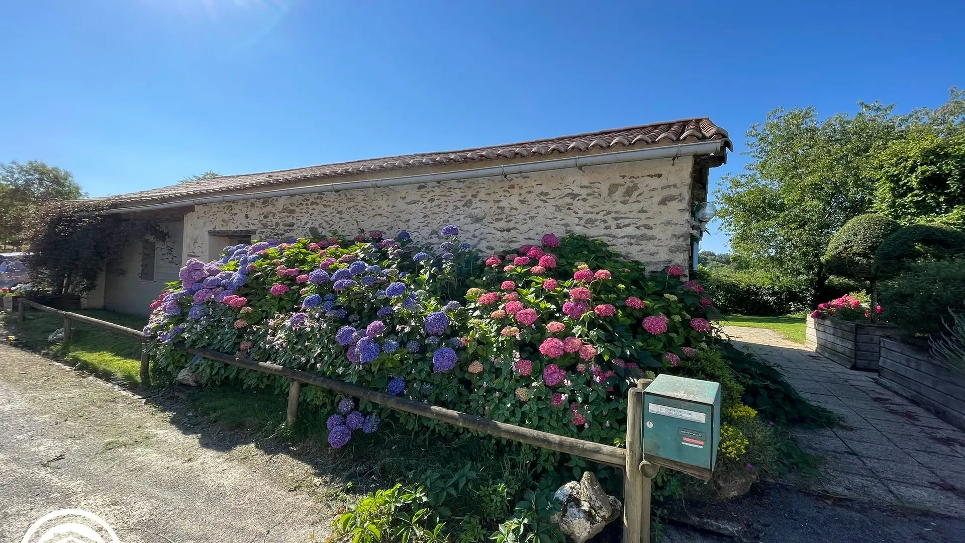 Gîte agréé Gîtes de France en Vendée : Façade_17