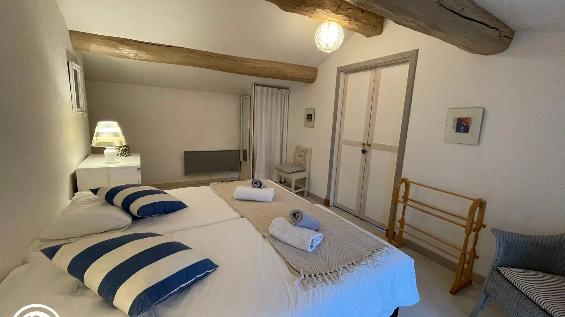 Gîte agréé Gîtes de France dans le PNR Marais Poitevin : Chambre 1 (2 lits 90)_14