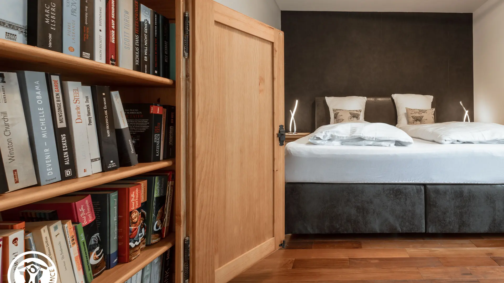 Gîte agréé Gîtes de France en Vendée : Chambre 2 (1 lit 180)_19