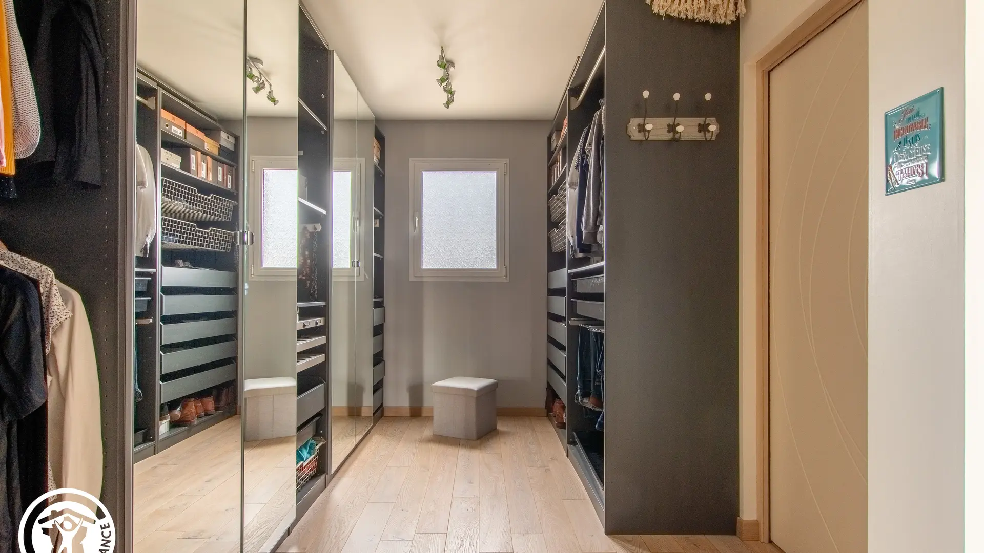 Gîte agréé Gîtes de France en Vendée : Dressing chambre 1_16