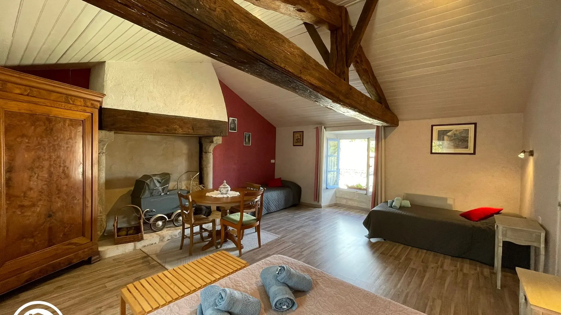 Gîte agréé Gîtes de France en Vendée : Chambre 2 (1 lit 140 + 2 lits 90)_18