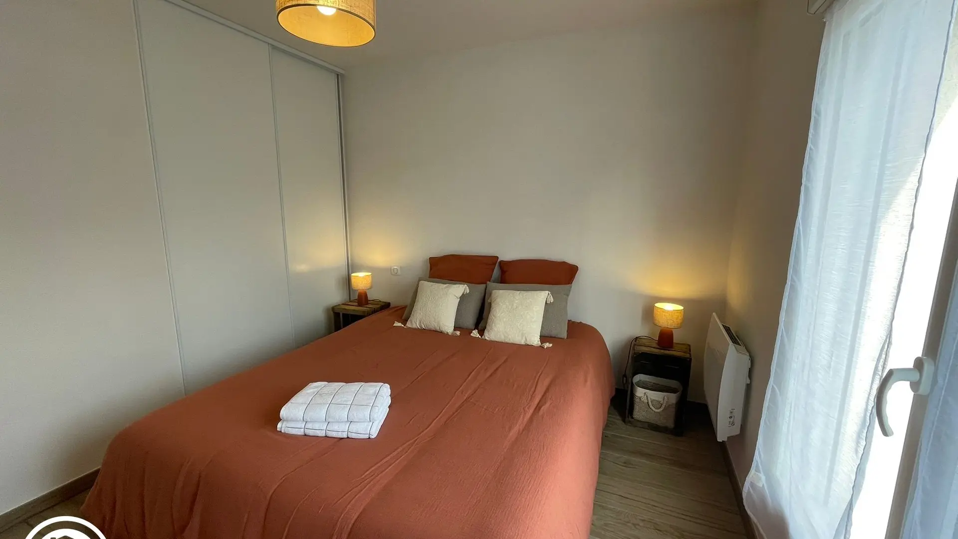 Gîte agréé Gîtes de France en Vendée : Chambre 1 (1 lit 160)_14