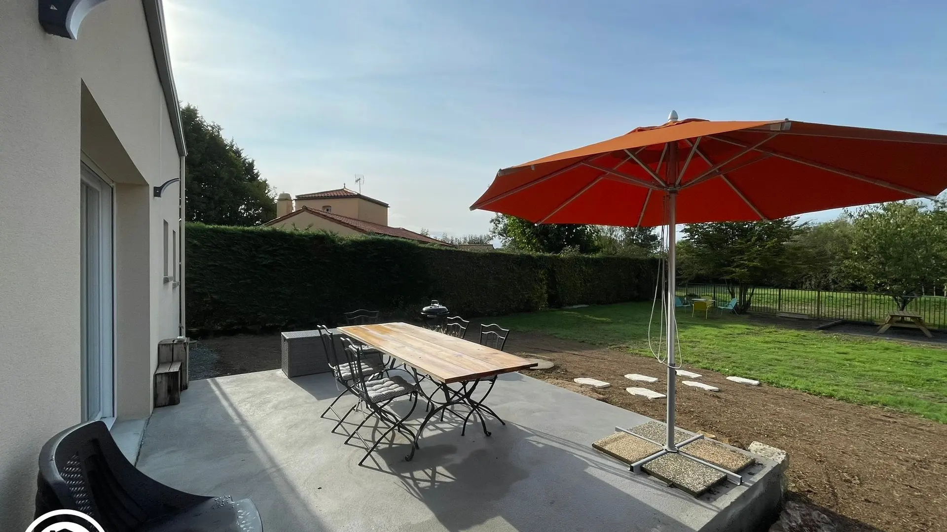 Gîte agréé Gîtes de France en Vendée : Terrasse et jardin_26