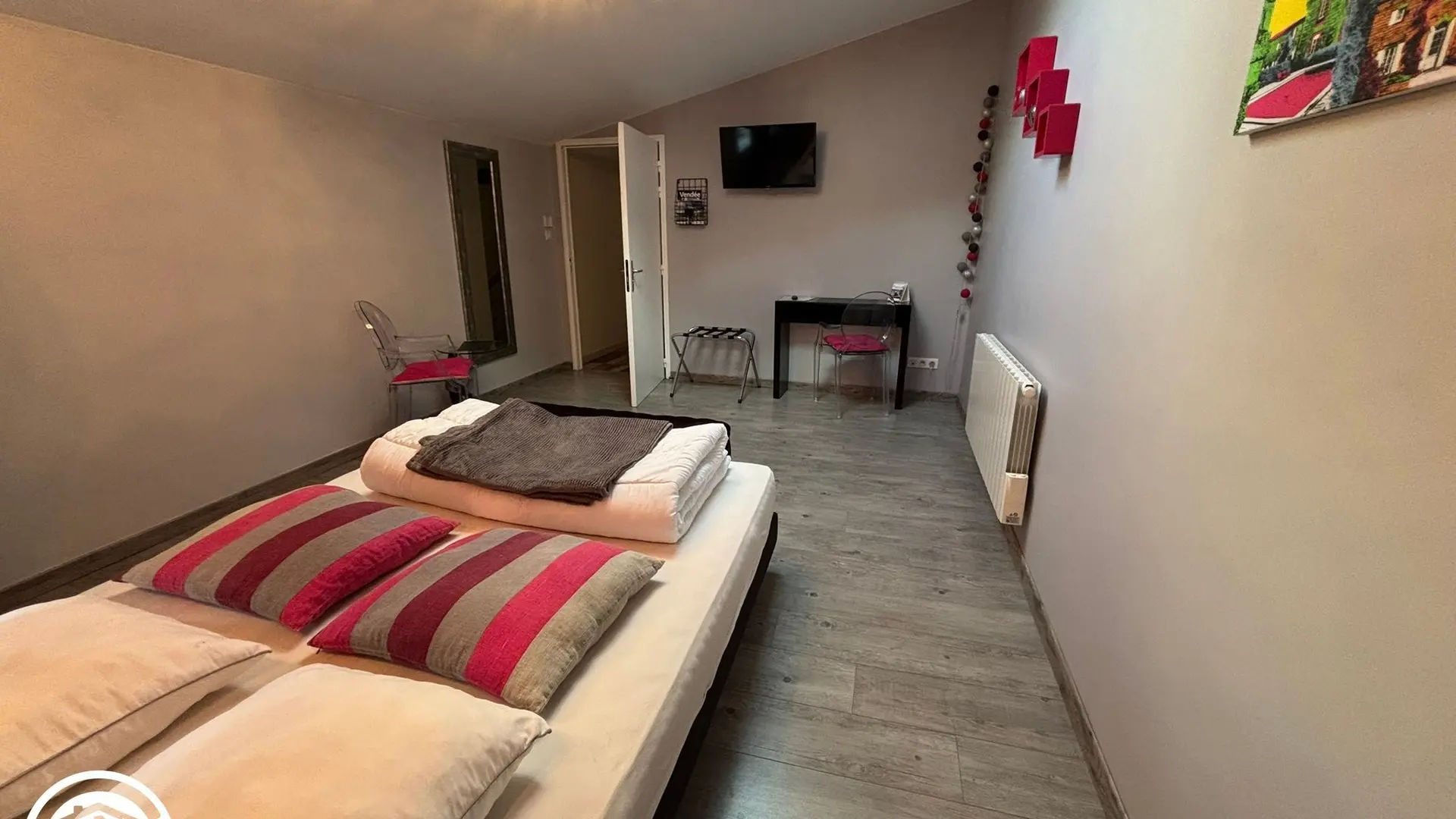 Gîte agréé Gîtes de France en Vendée : Chambre So Design (1 lit 160)_14