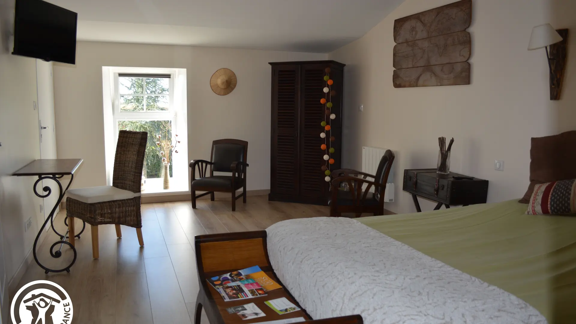 Gîte agréé Gîtes de France en Vendée : Chambre Voyage (1 lit 160)_11