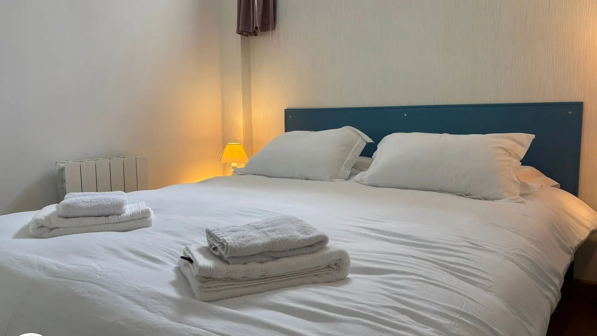 Gîte agréé Gîtes de France en Vendée : Chambre 1 (1 lit 160)_14