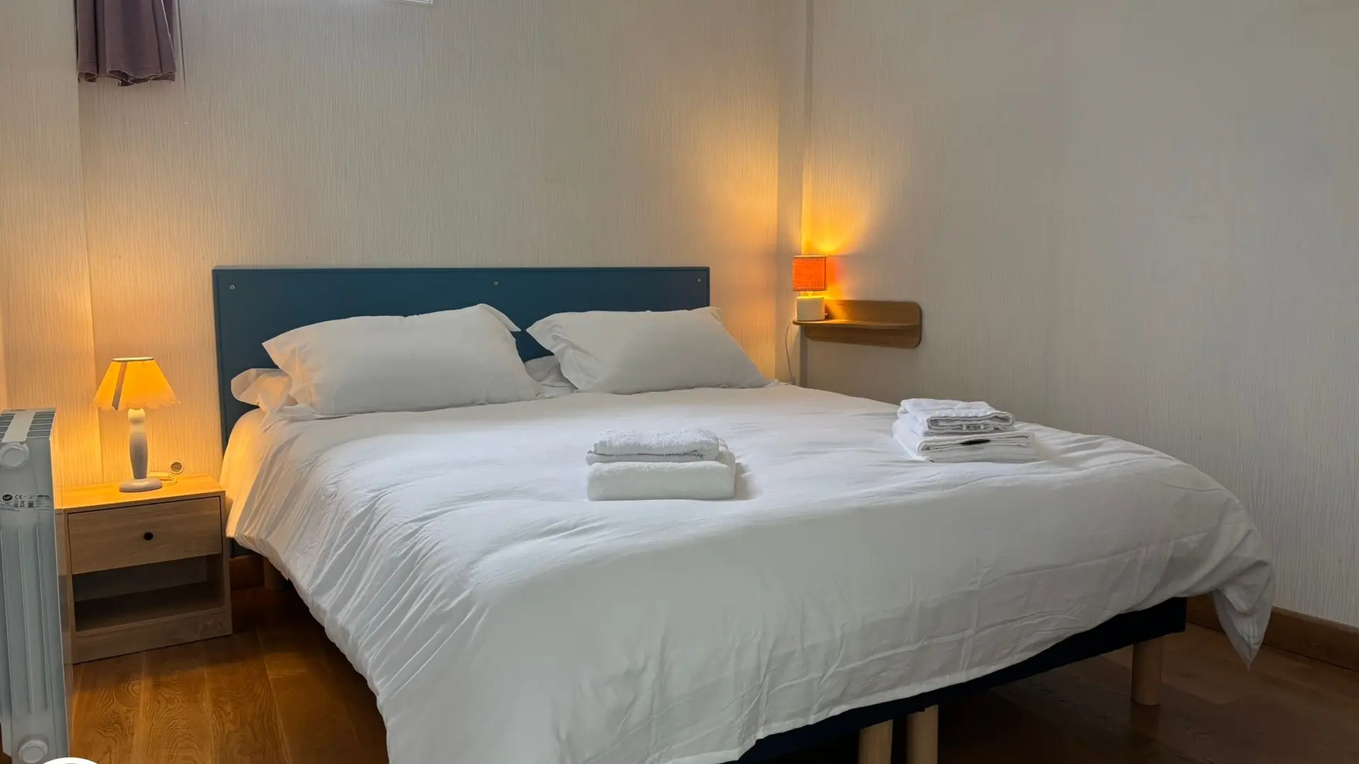 Gîte agréé Gîtes de France en Vendée : Chambre 1 (1 lit 160)_13