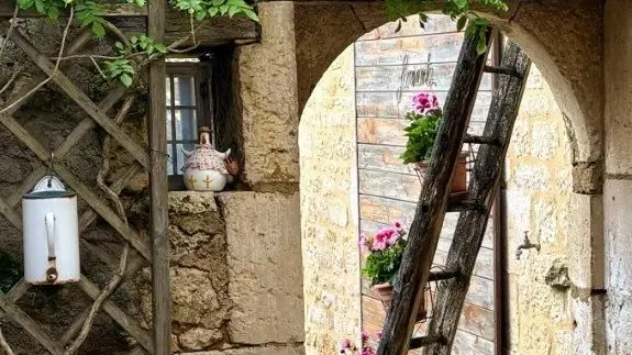 Gîte agréé Gîtes de France en Vendée : Cour commune_20