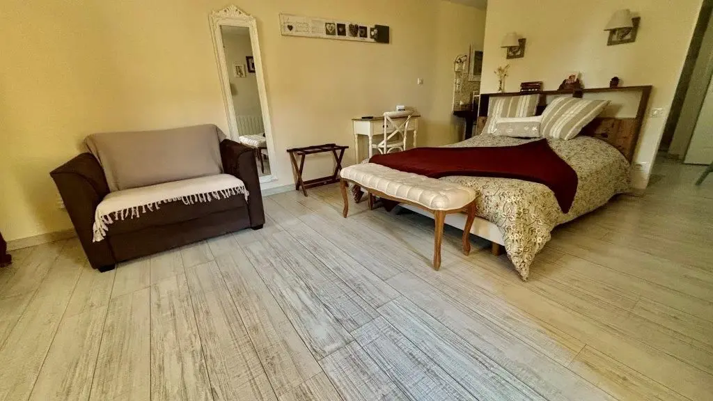 Gîte agréé Gîtes de France en Vendée : Chambre Charme (1 lit 160)_3