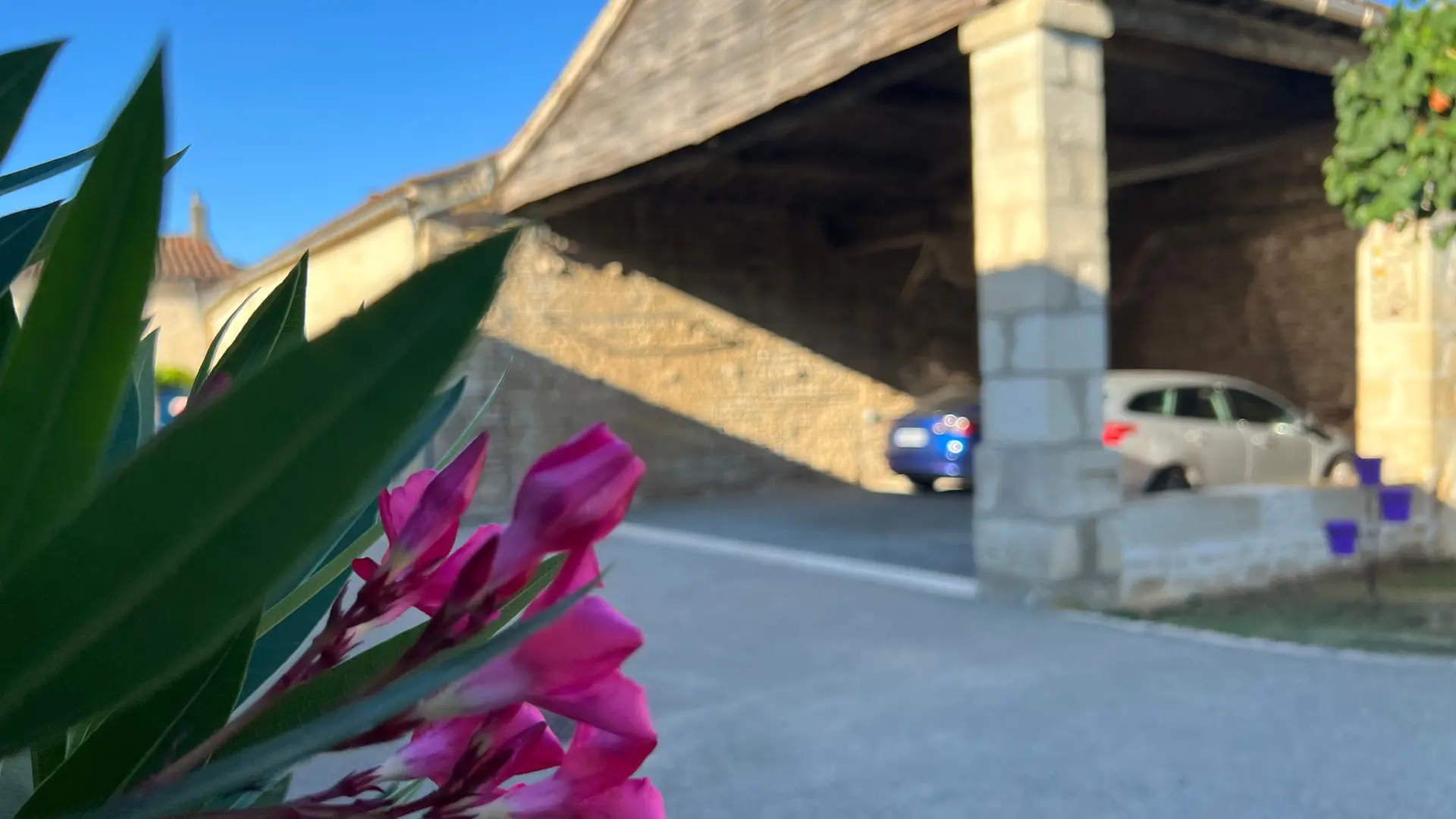 Parking privé et sécurisé_15