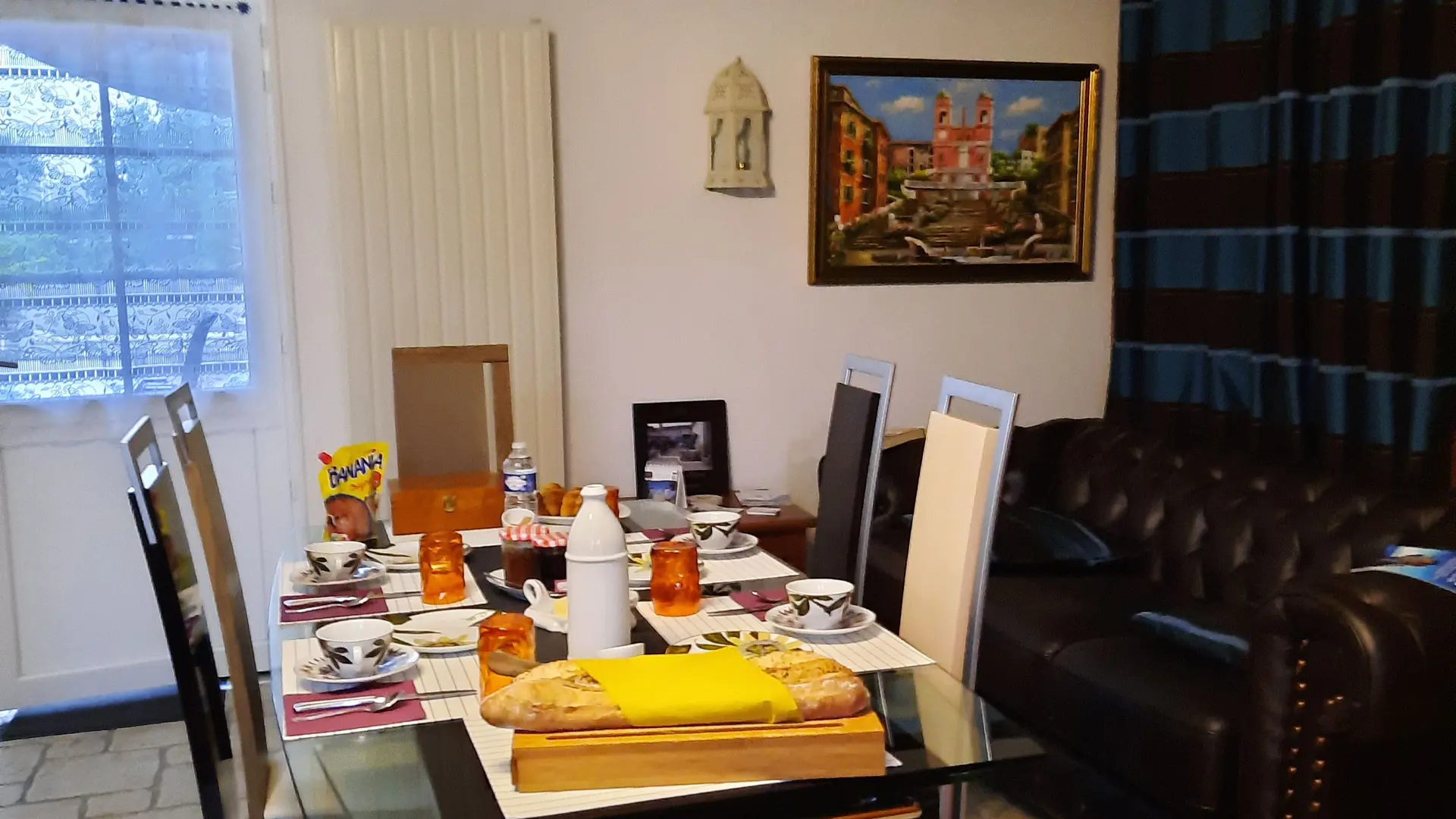 Petit-déjeuner en intérieur_16