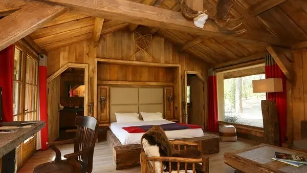 Hudson Lodge - Univers loups arctiques