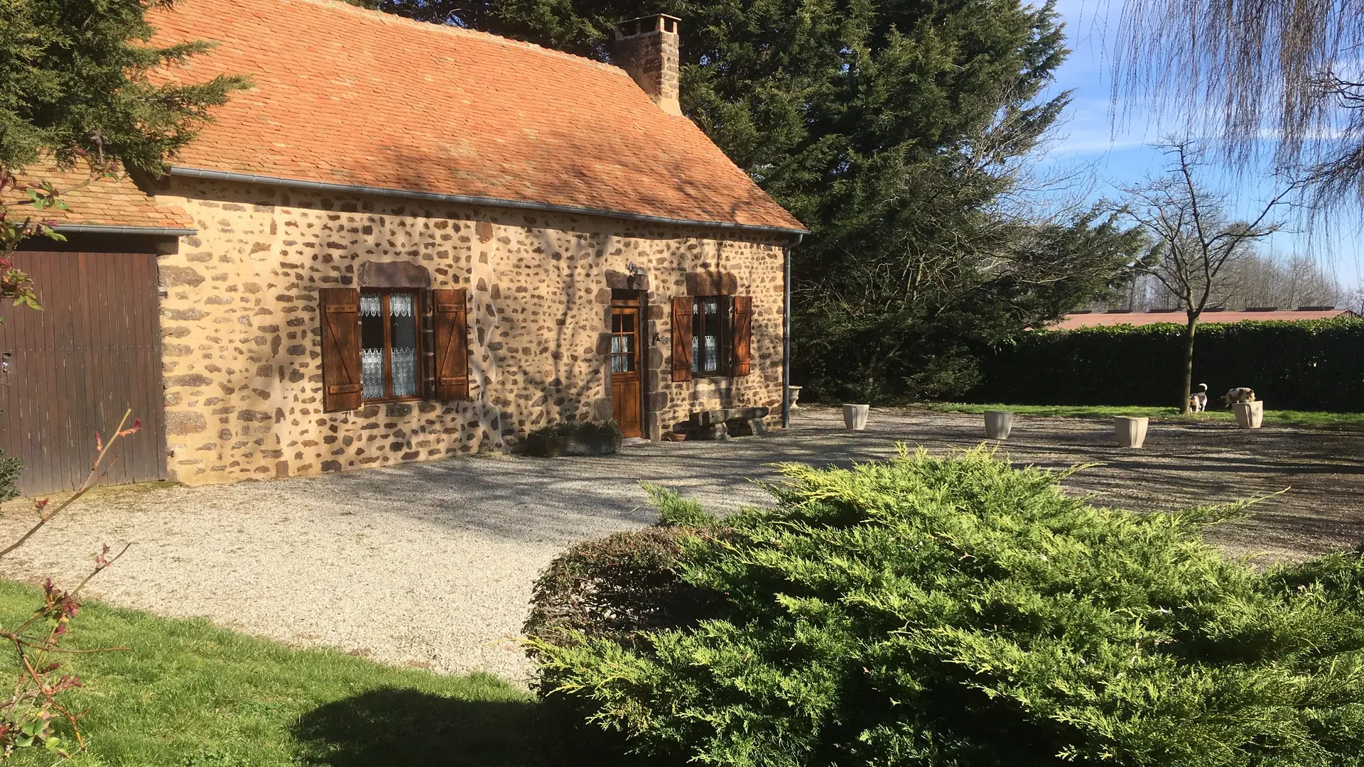 Gîte La Sonnerie - Vernie - extérieur