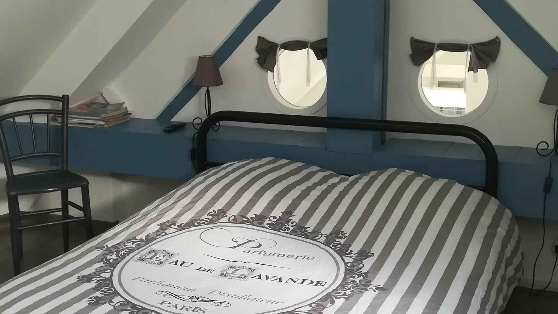 CHAMBRE 3 Côté séjour