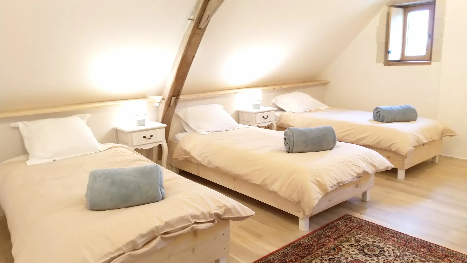 Grande chambre étage