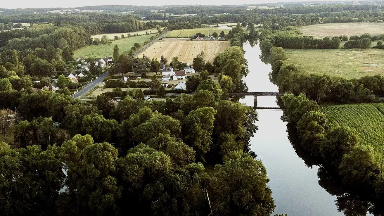 Pèche et activités nautiques dans le loir, à 600 mètre du gite