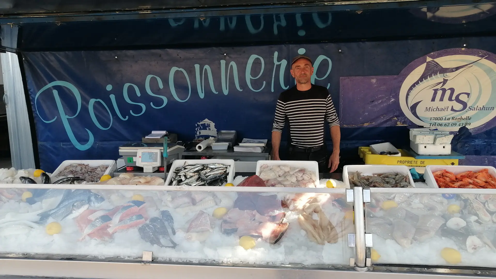 POISSONNIER LE VENDREDI MATIN