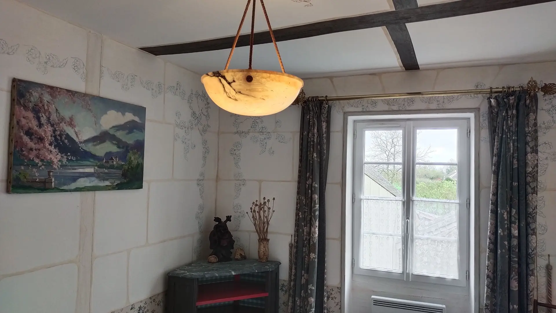 Mis à disposition gratuite d'un lit parapluie et accessoires pour bébé