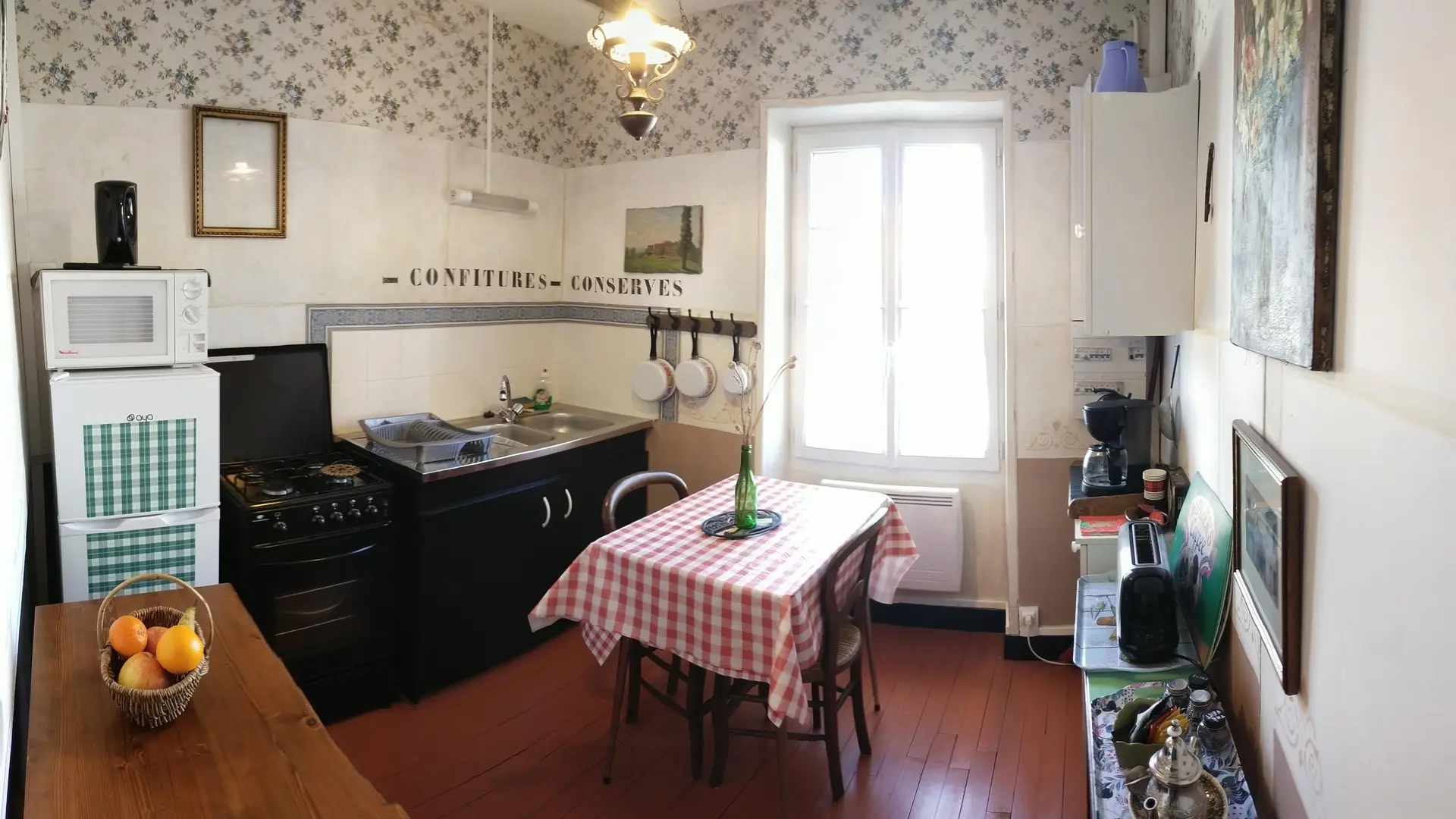 Cuisine et salle de repas