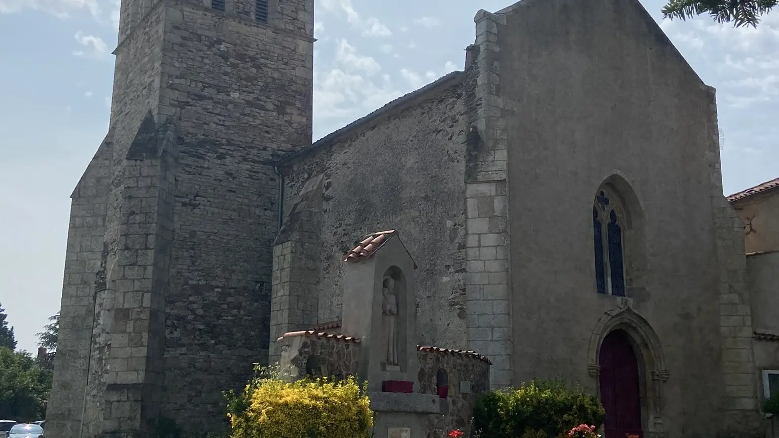 Eglise St Maurice le Girard
