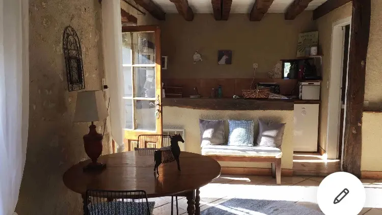 Gîte de l'Angellerie_la Bruère sur Loir_salon