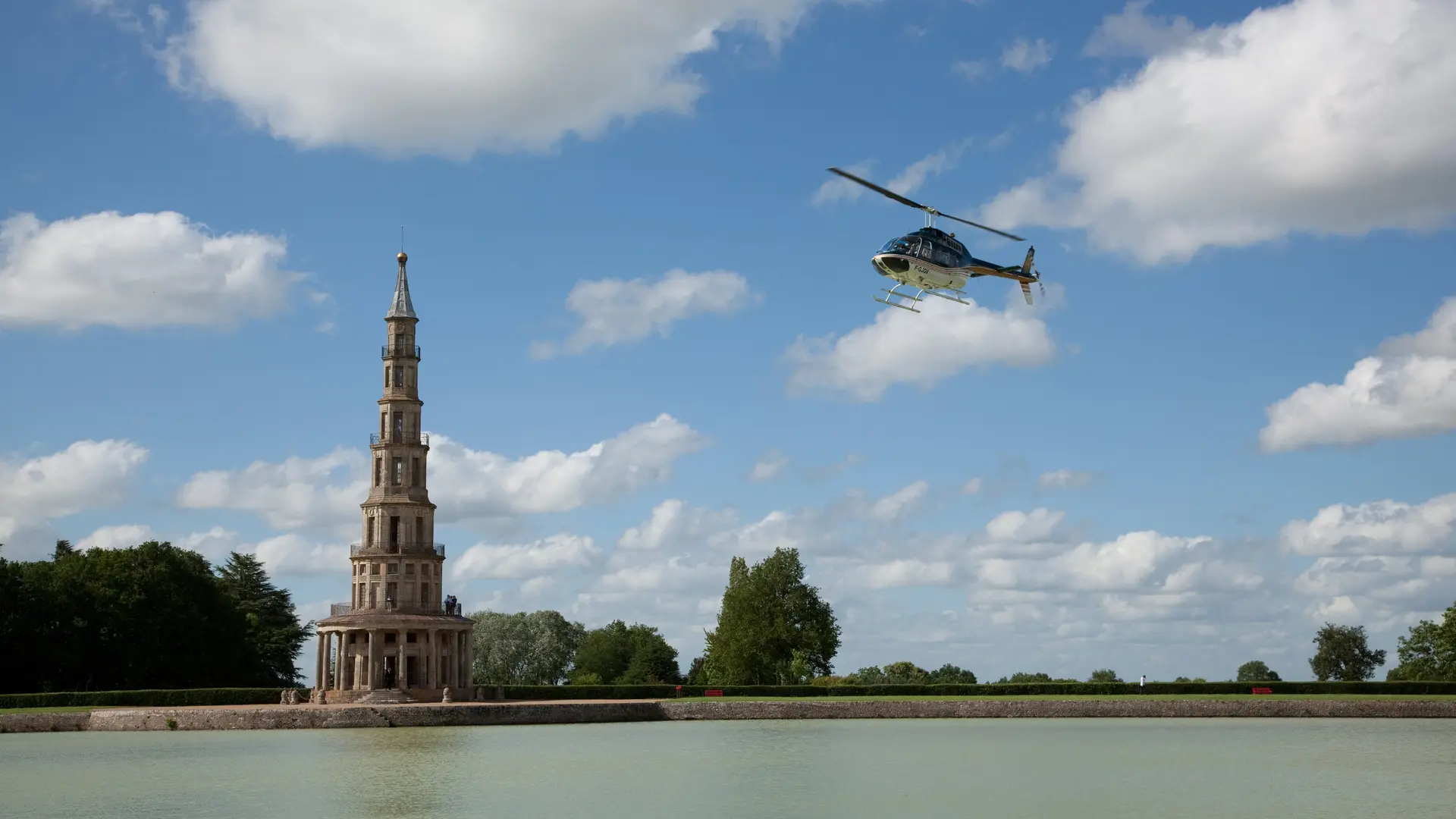 Survol des Châteaux de la Loire en hélicoptère