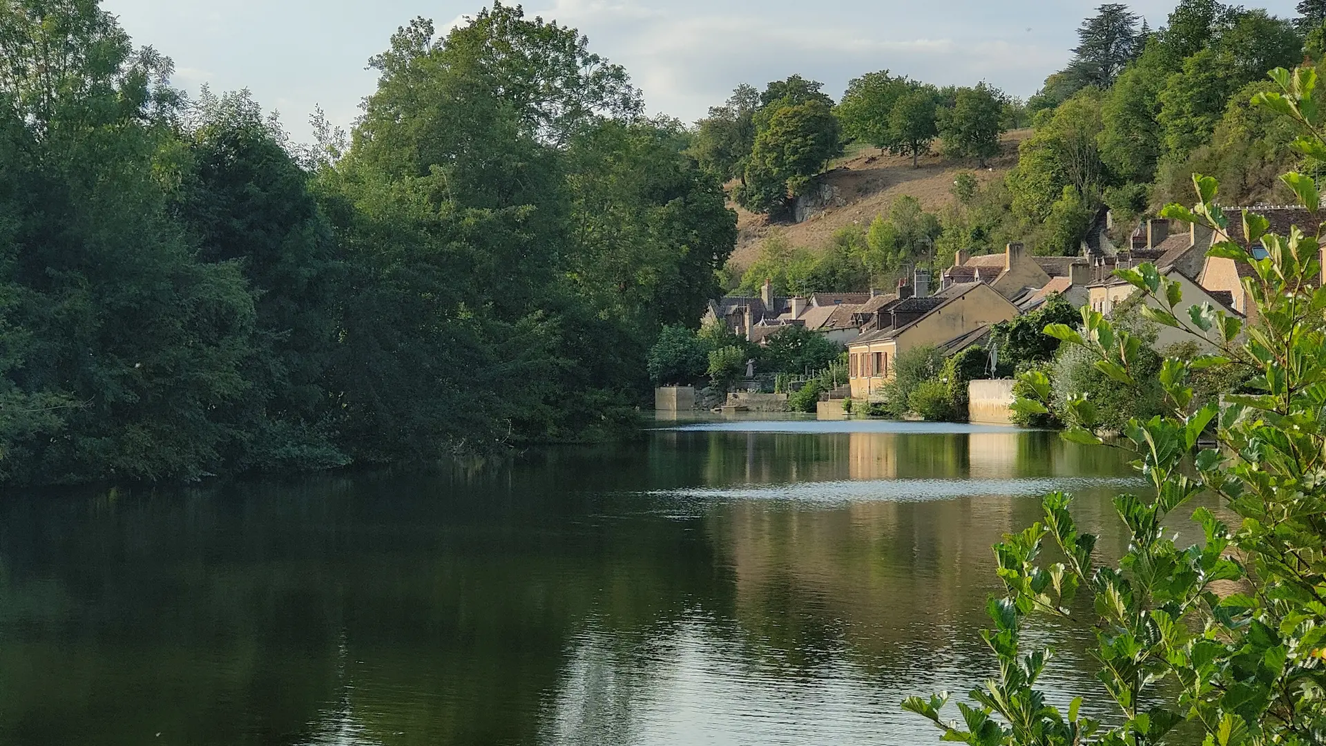 Chez Céline et Quentin - Fresnay-sur-Sarthe - La Sarthe depuis le Bourgneuf