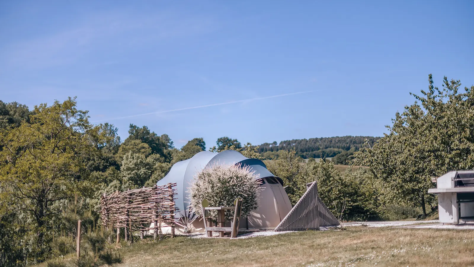 Les Insolites de JSK - Saint-Léonard-des-Bois - Le Wigwam