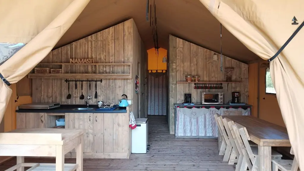 Lodge à la ferme équestre des Bleuets_Vaas