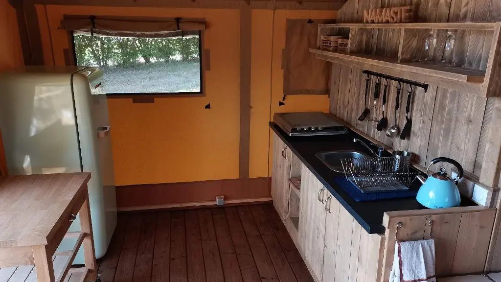 Lodge à la ferme équestre des Bleuets_Vaas