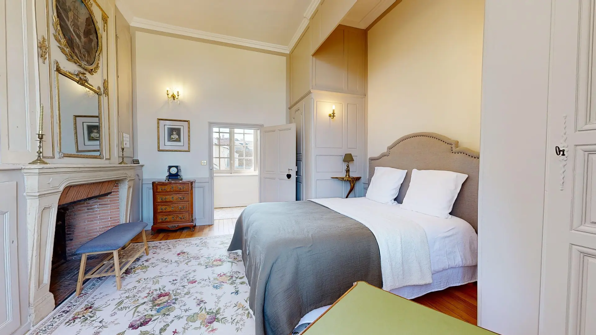 LA TEMPLERIE CHAMBRE JEAN JACQUES ROUSSEAU