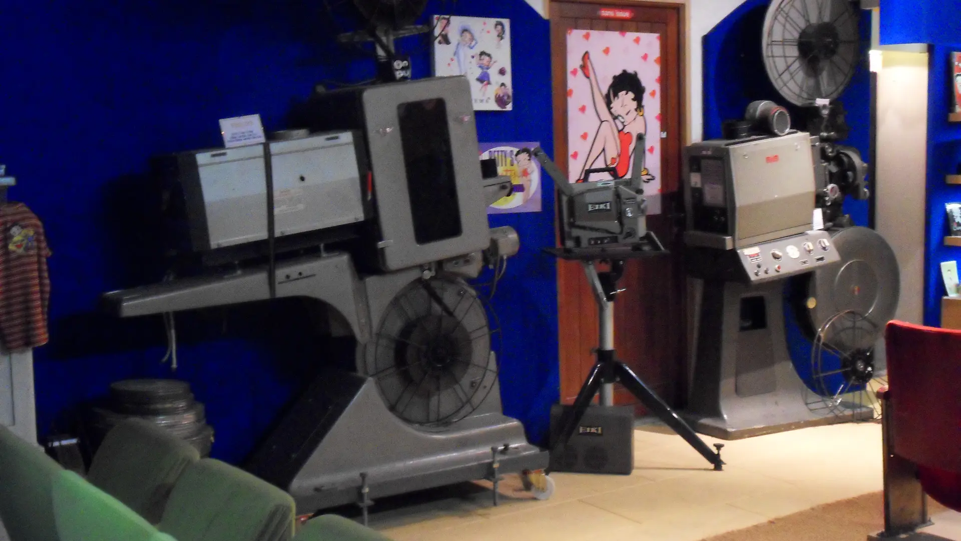 PCU879000735 - Le 70mm