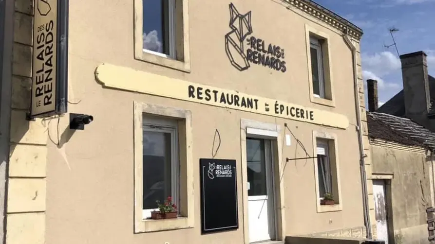 Restaurant Le Relais des Renards - Piacé - extérieur