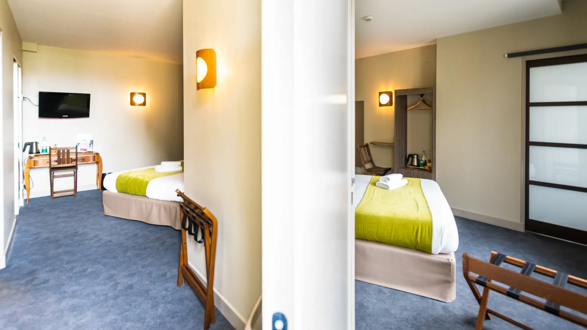 CHAMBRE FAMILIALE COMMUNICANTE