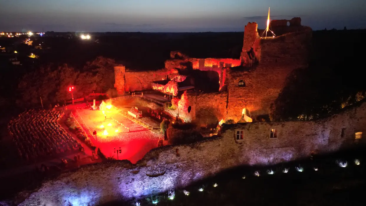 chateau-de-talmont-nocturne