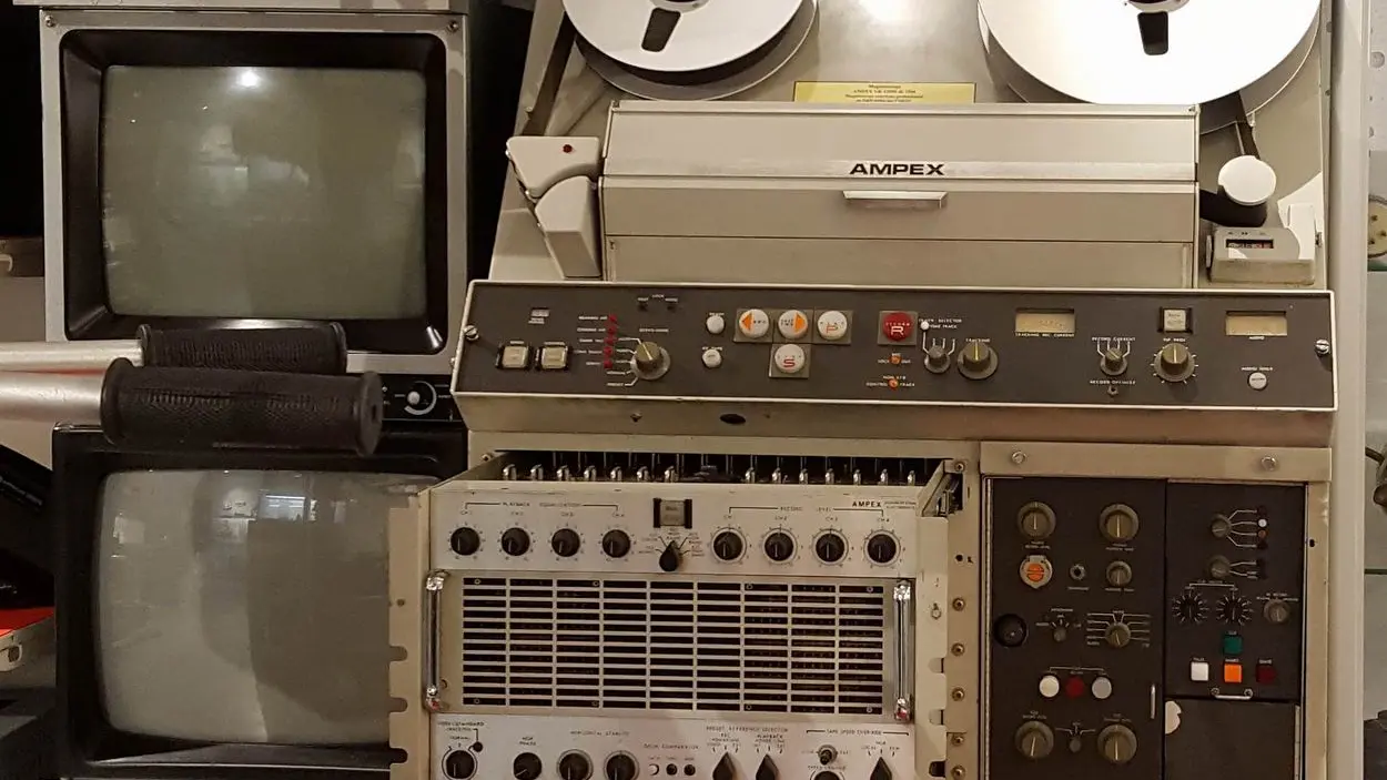 Musée Audiovisuel et Communication - Montval sur Loir