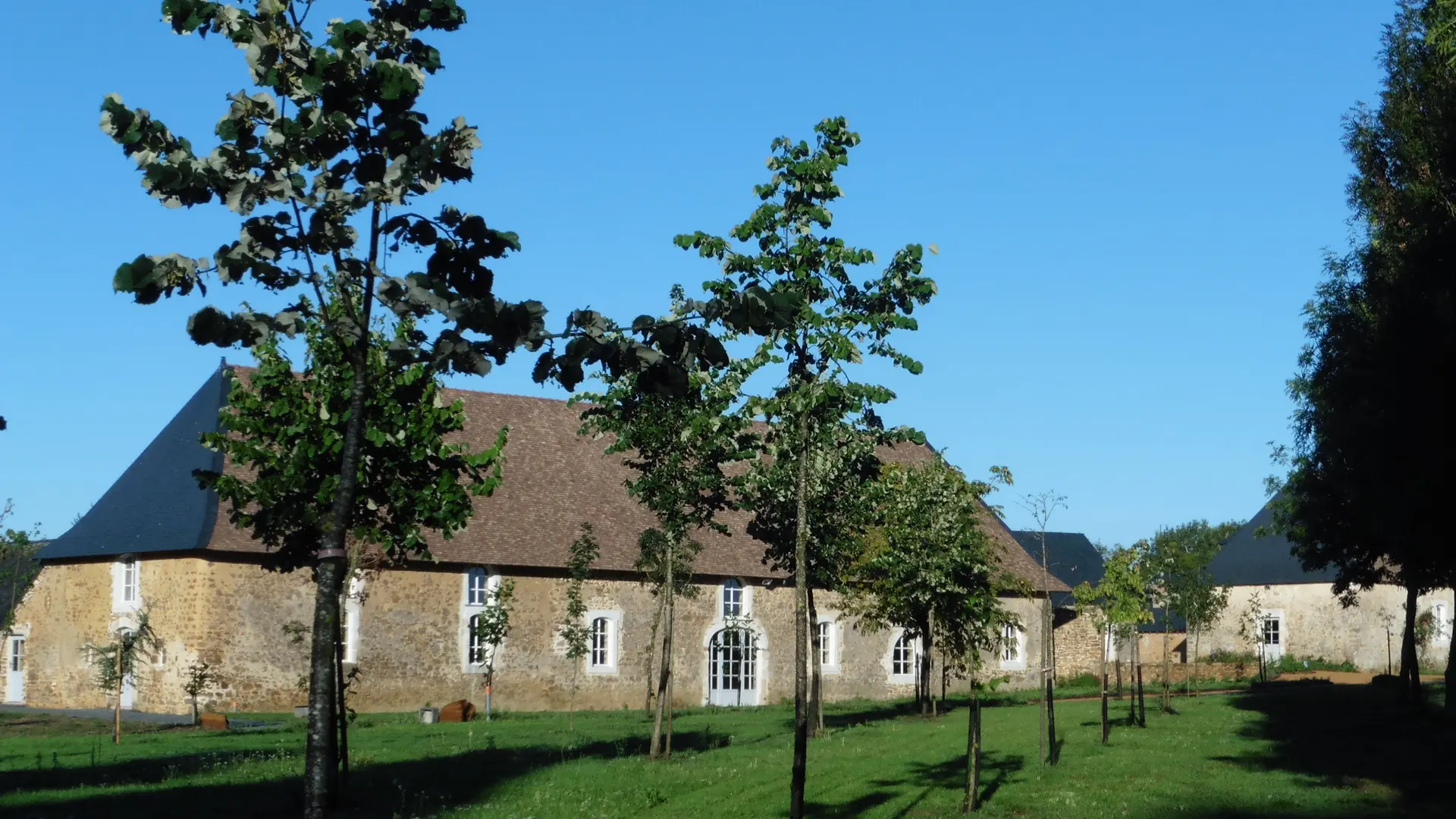 La Grande Ecurie au petit matin