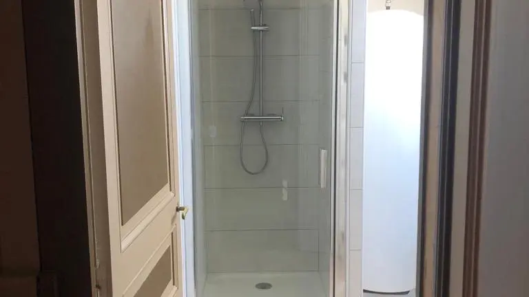 douche sdb étage