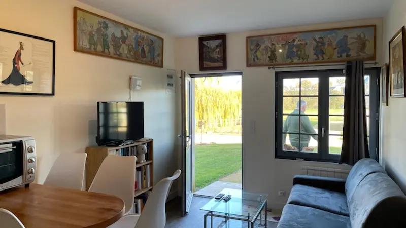 Petit gîte_Manoir de Vaudésir_St Christophe sur le Nais (5)