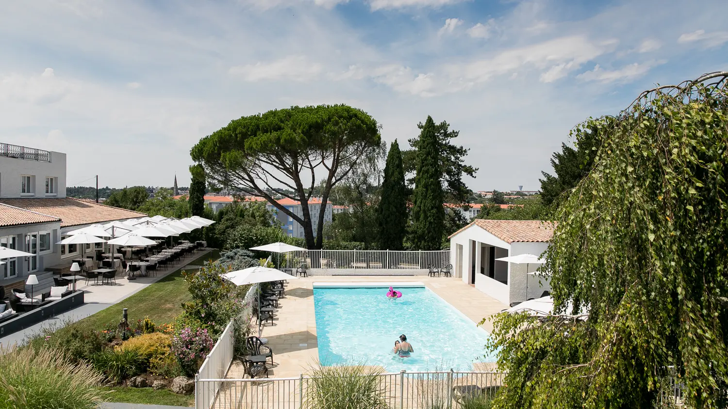 Piscine chauffée hotel spa marais poitevin