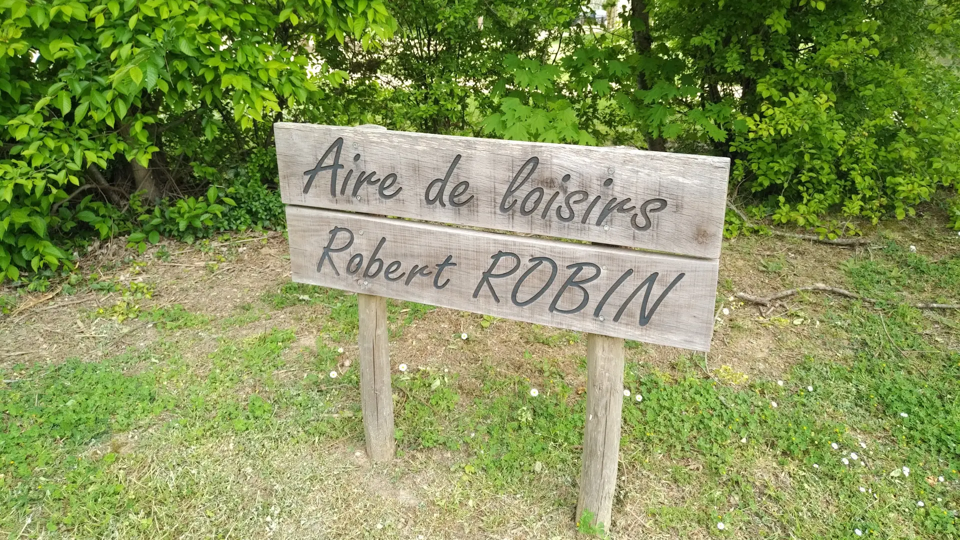 Aire de pique-nique Robert Robin à Liez