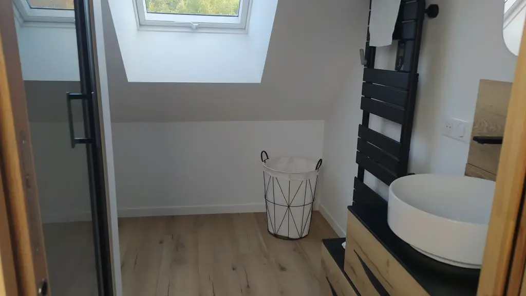 SALLE D'EAU ETAGE PAYSAGE